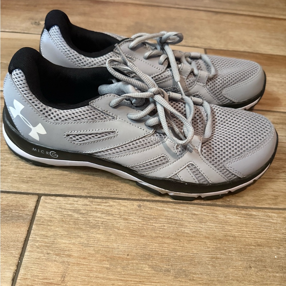 Under Armour Light Gray and Black Mesh Training Sneakers